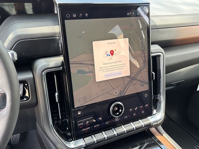 New 2026 GMC Yukon XL Denali w/ Denali Reserve Package image 13