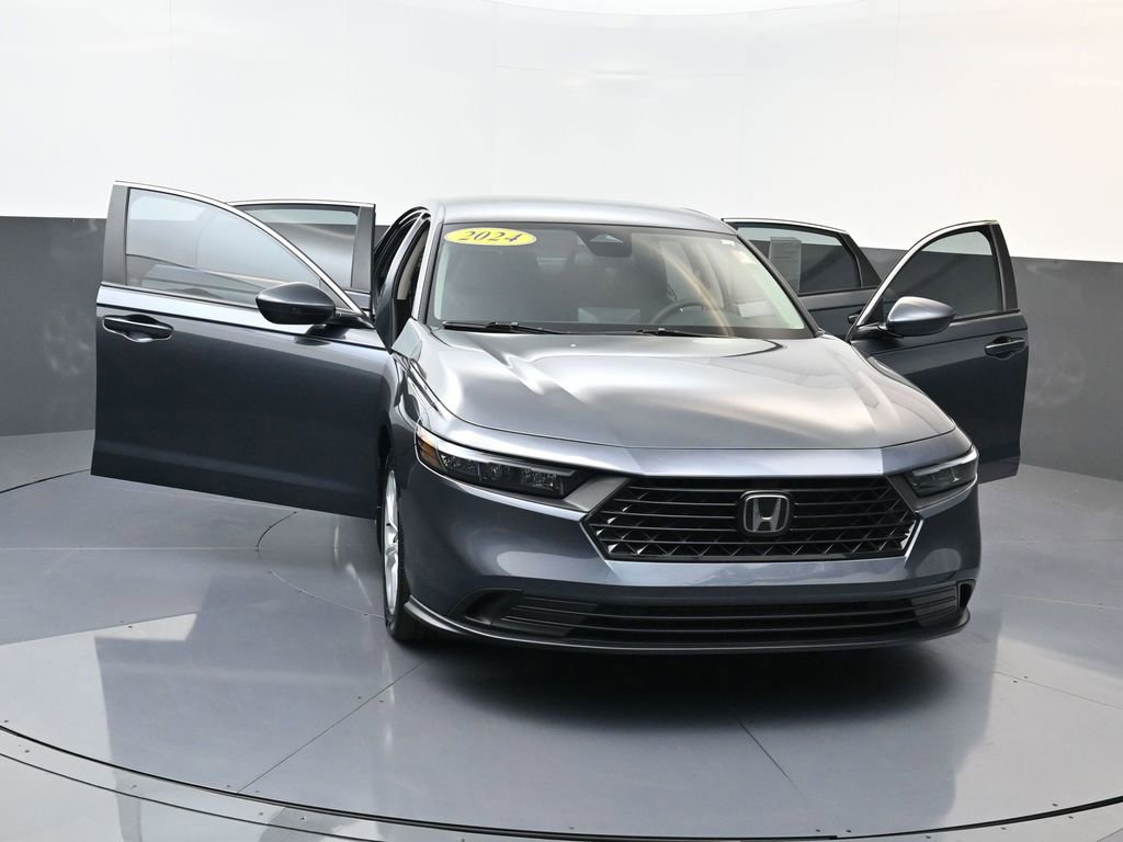 Used 2024 Honda Accord LX image 30