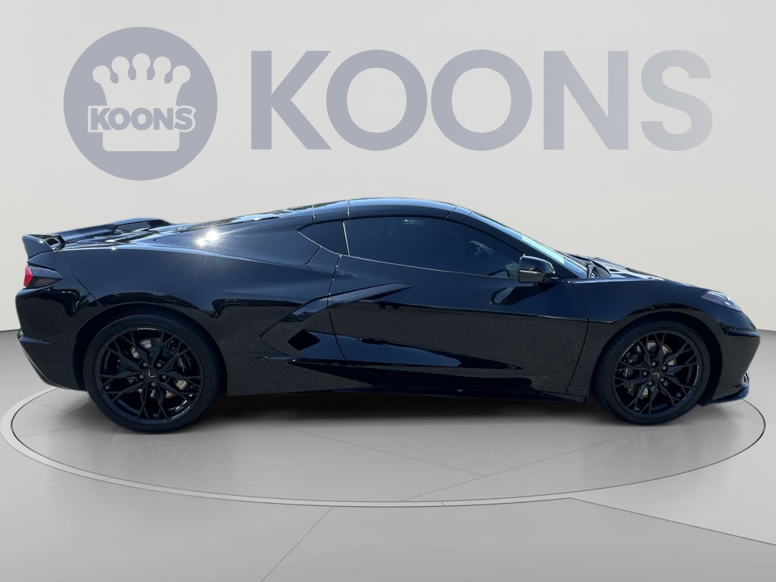 Used 2024 Chevrolet Corvette Stingray Preferred Cpe w/ Z51 Performance Package RWD image 12