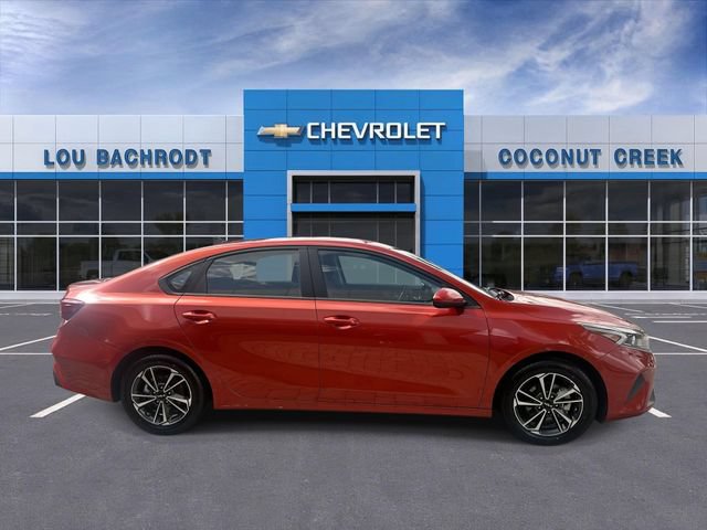 Used 2024 Kia Forte LXS FWD image 9