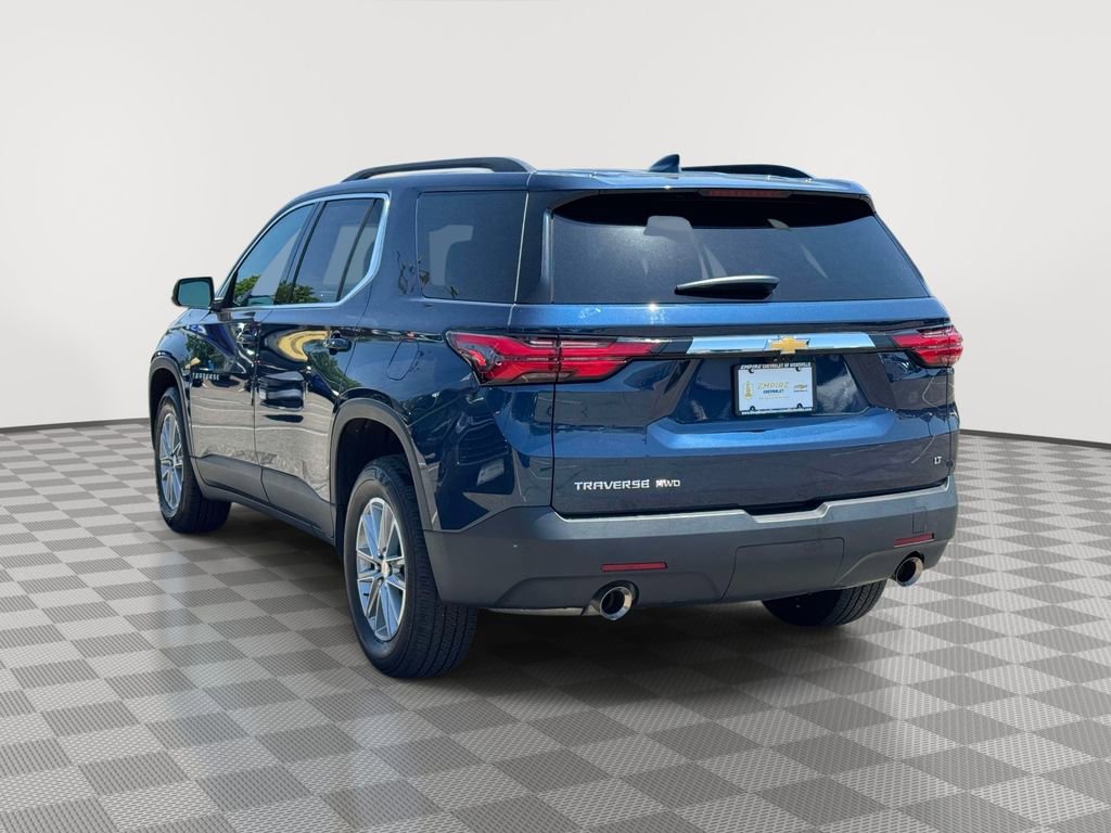 Used 2023 Chevrolet Traverse LT w/ Rear Camera Mirror Package AWD/4WD image 7