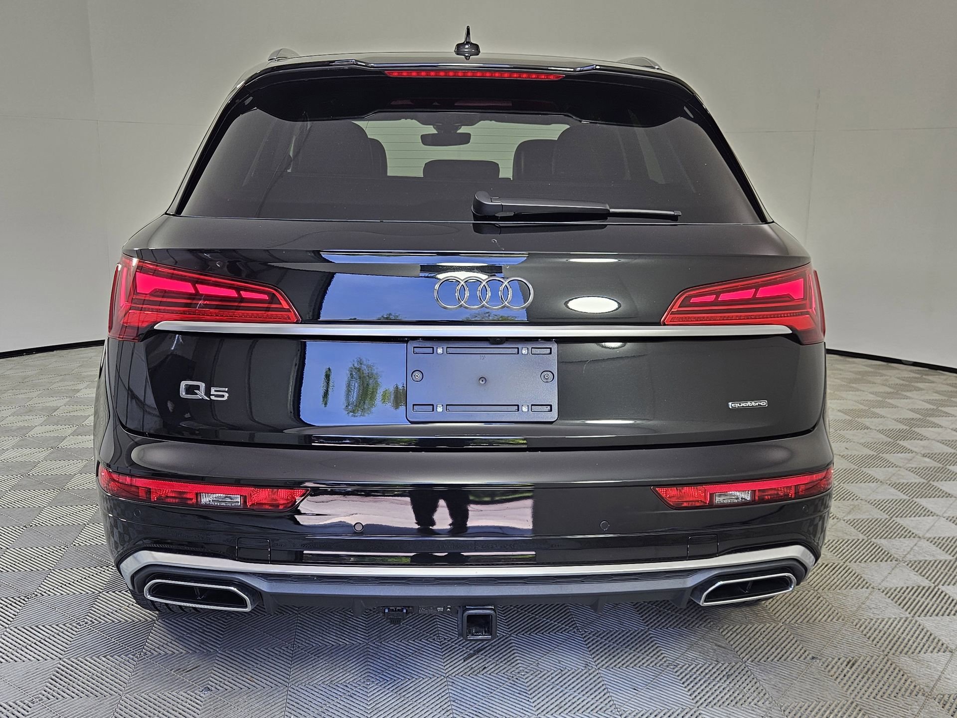 Certified 2023 Audi Q5 2.0T Premium Plus w/ Premium Plus Package AWD/4WD image 6