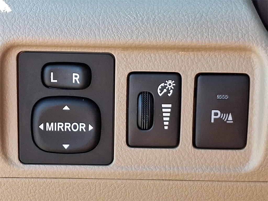Used 2013 Toyota 4Runner SR5 image 25