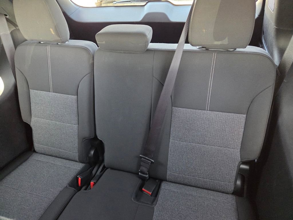 Certified 2025 GMC Acadia Elevation image 8