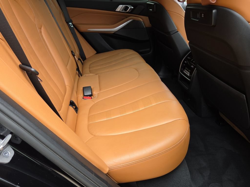 Used 2021 BMW X5 M50i w/ Premium Package AWD/4WD image 17
