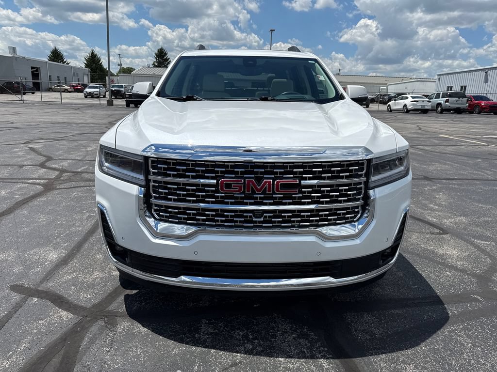 Used 2020 GMC Acadia Denali w/ Technology Package FWD image 4