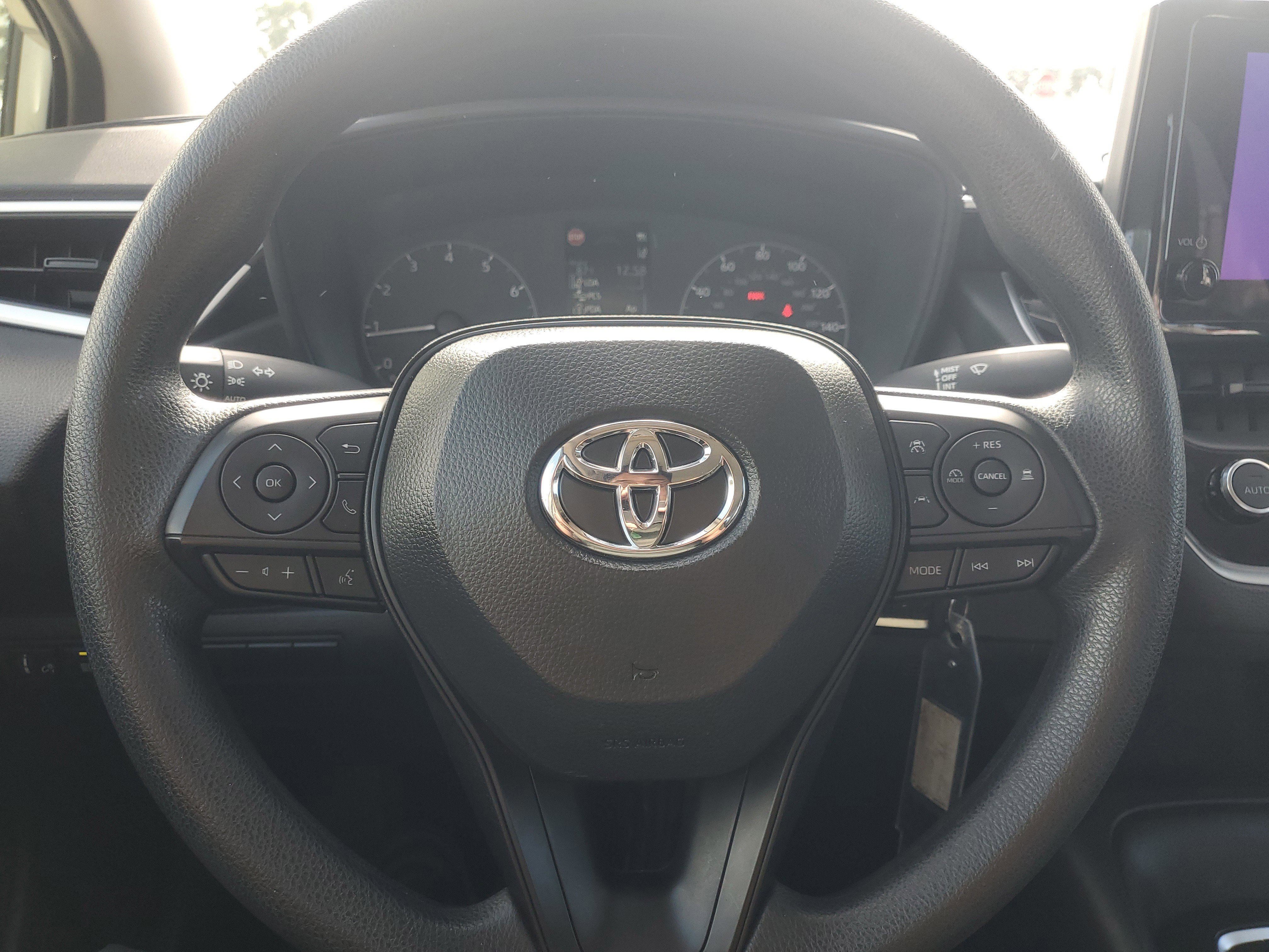 Used 2024 Toyota Corolla LE image 20