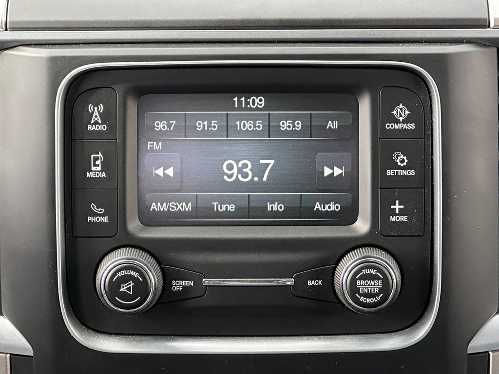 Used 2015 RAM 1500 Classic SLT image 13