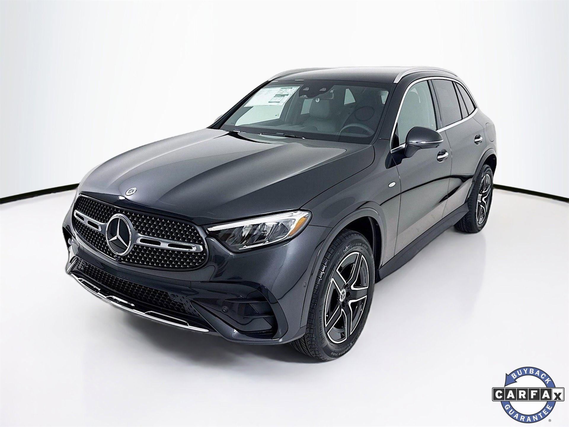 Used 2025 Mercedes-Benz GLC 350e 4MATIC image 3