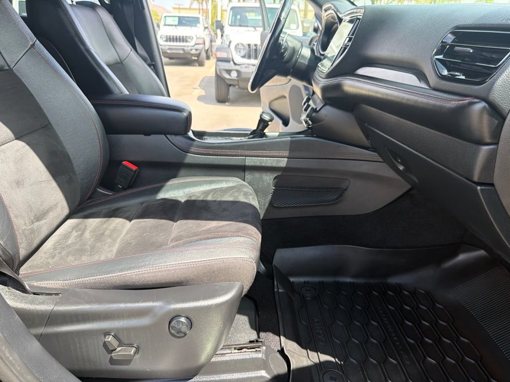 Used 2021 Dodge Durango R/T w/ Blacktop Package AWD/4WD image 29