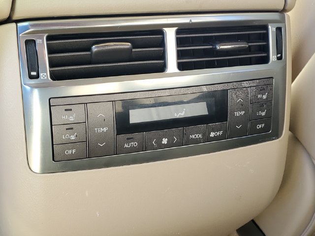 Used 2011 Lexus LX 570 4WD image 37