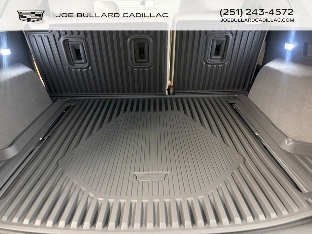 New 2025 Cadillac XT5 Premium Luxury w/ LPO, Floor Liner Package image 22
