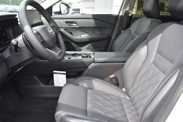 New 2026 Nissan Rogue Platinum w/ Platinum Premium Package image 14