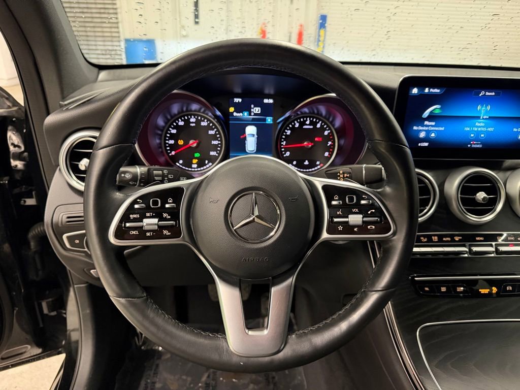 Used 2022 Mercedes-Benz GLC 300 4MATIC image 17