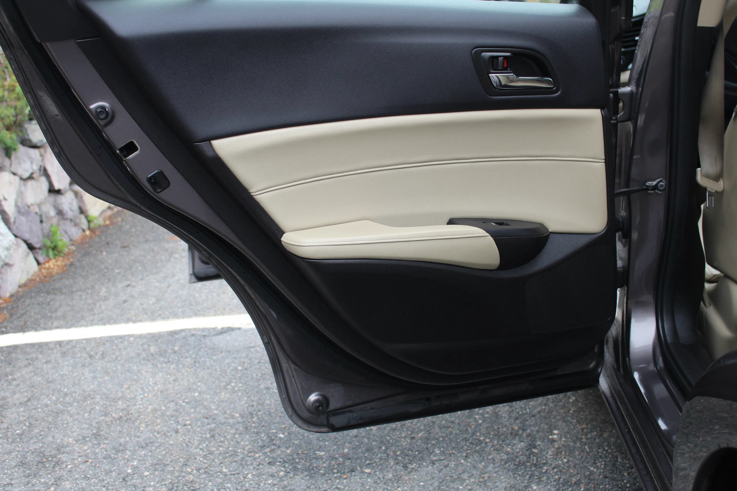 Used 2014 Acura ILX w/ Technology Package FWD image 14