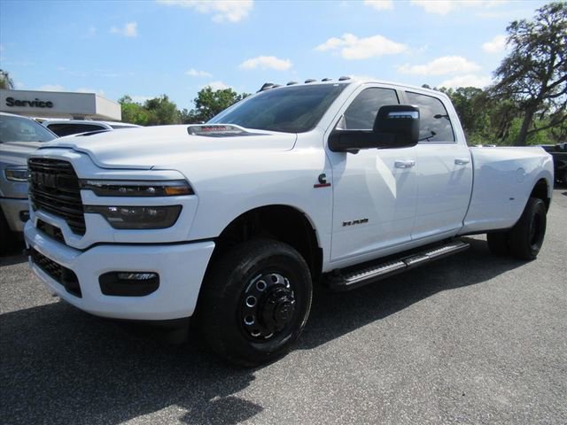 New 2026 RAM 3500 Laramie AWD/4WD image 3
