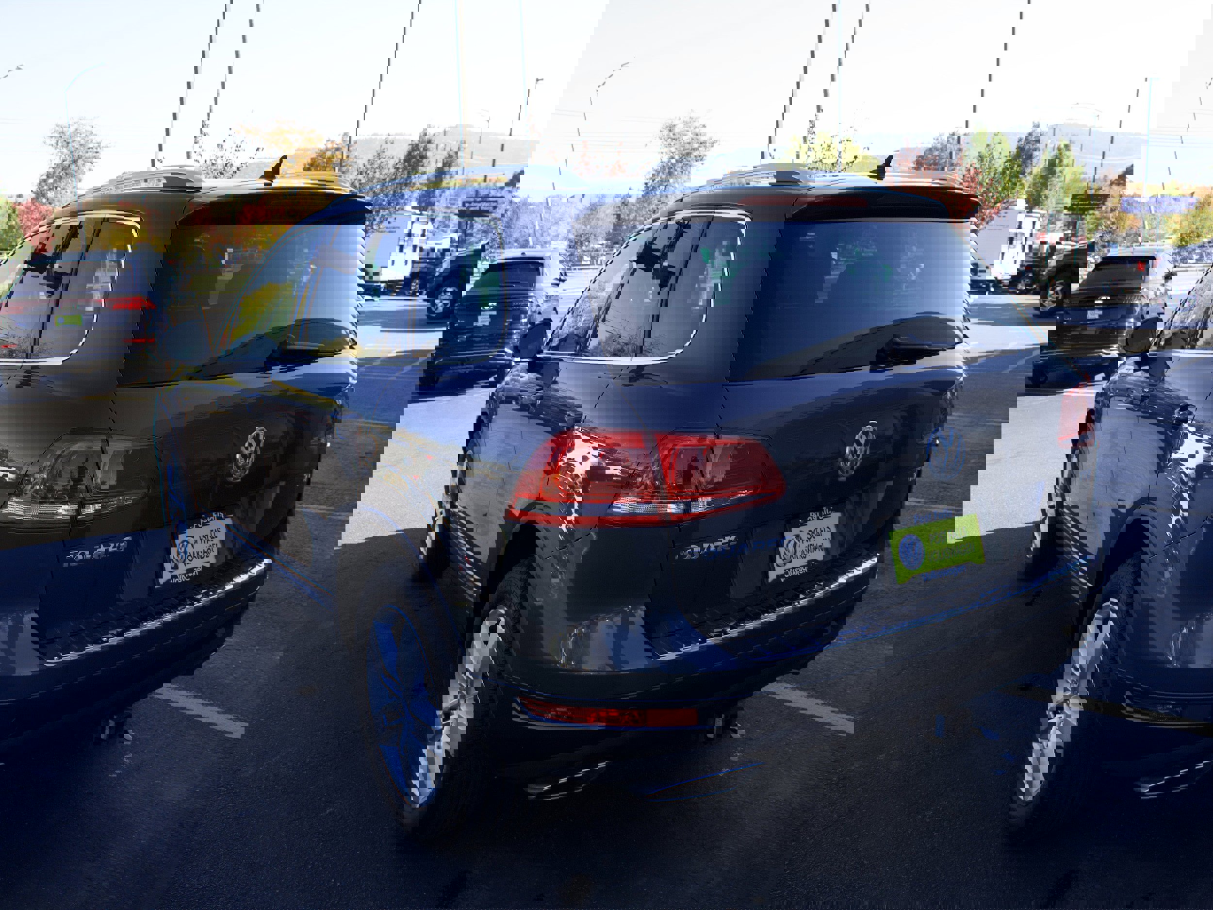 Used 2012 Volkswagen Touareg TDI image 7