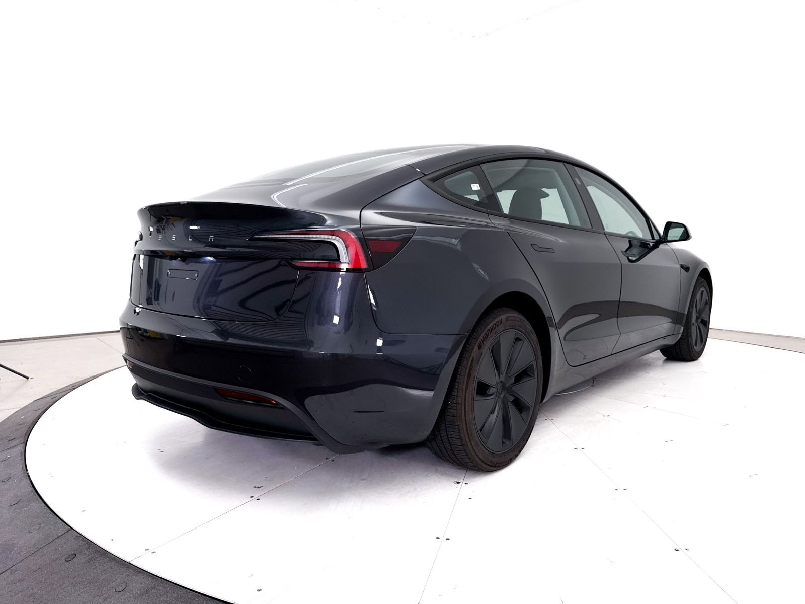 Used 2025 Tesla Model 3 Long Range RWD image 18