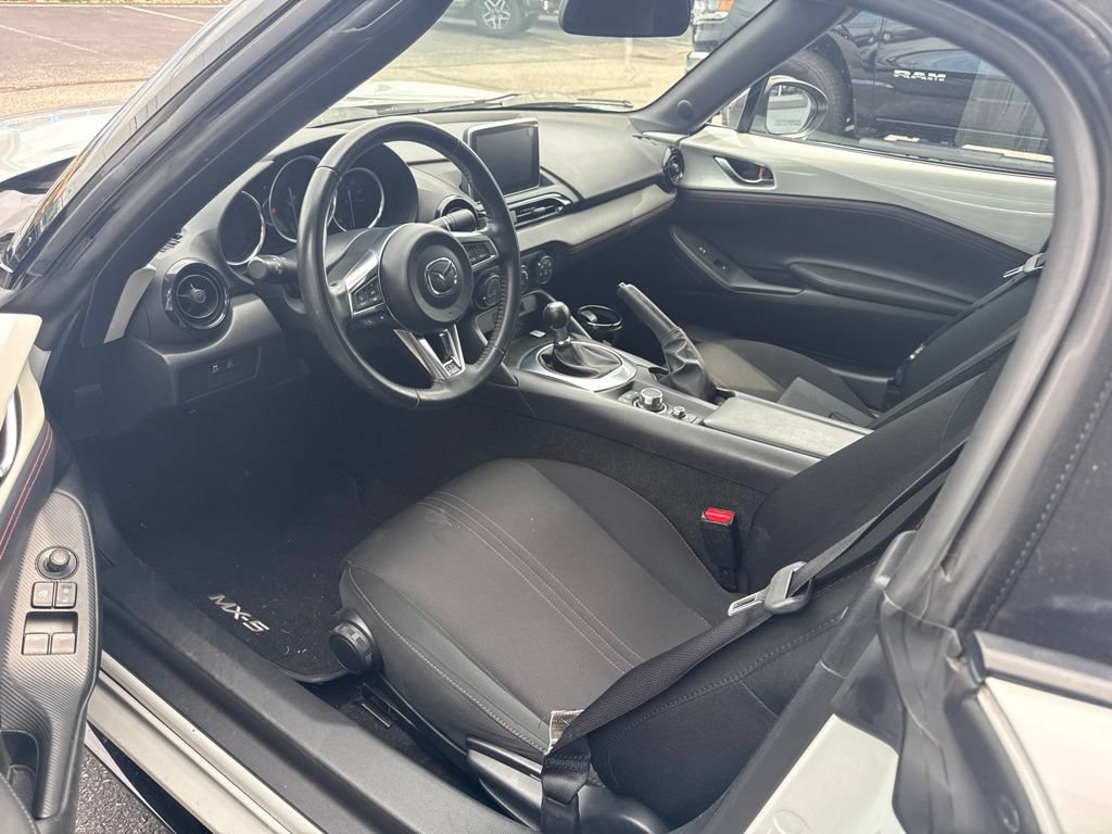 Used 2016 MAZDA MX-5 Miata Club w/ Brembo/BBS Package RWD image 18
