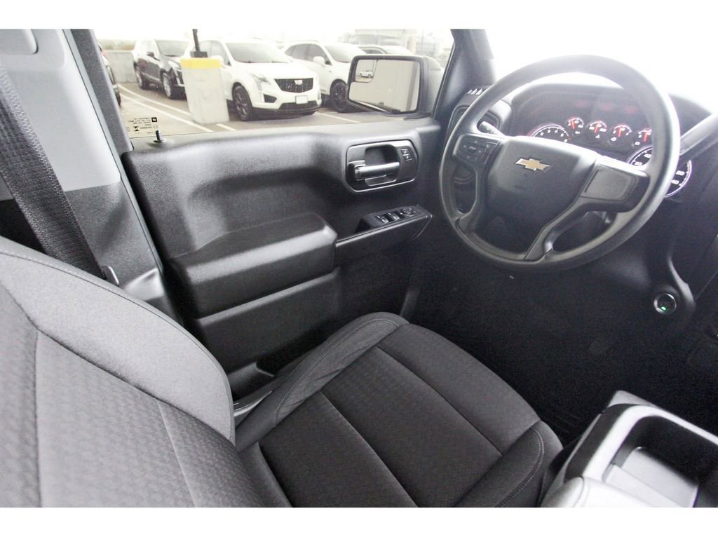 Used 2024 Chevrolet Silverado 1500 Custom image 8