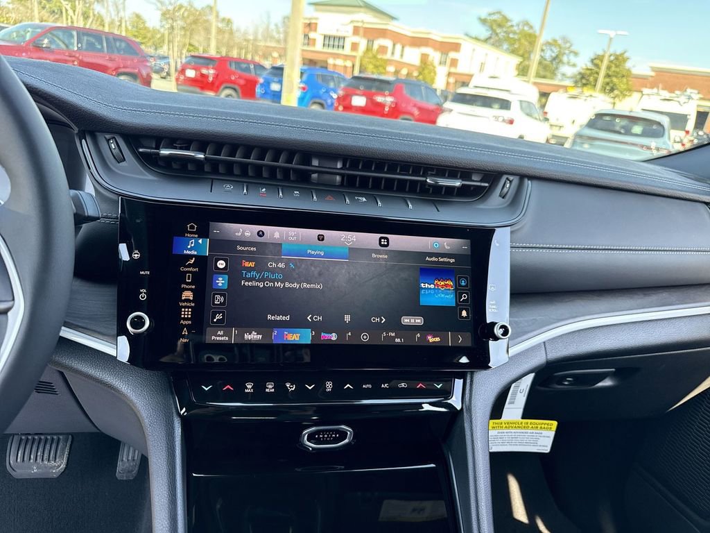 New 2026 Jeep Grand Cherokee Laredo image 22