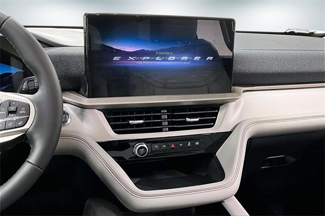 New 2026 Ford Explorer Active w/ Active Comfort Package image 6