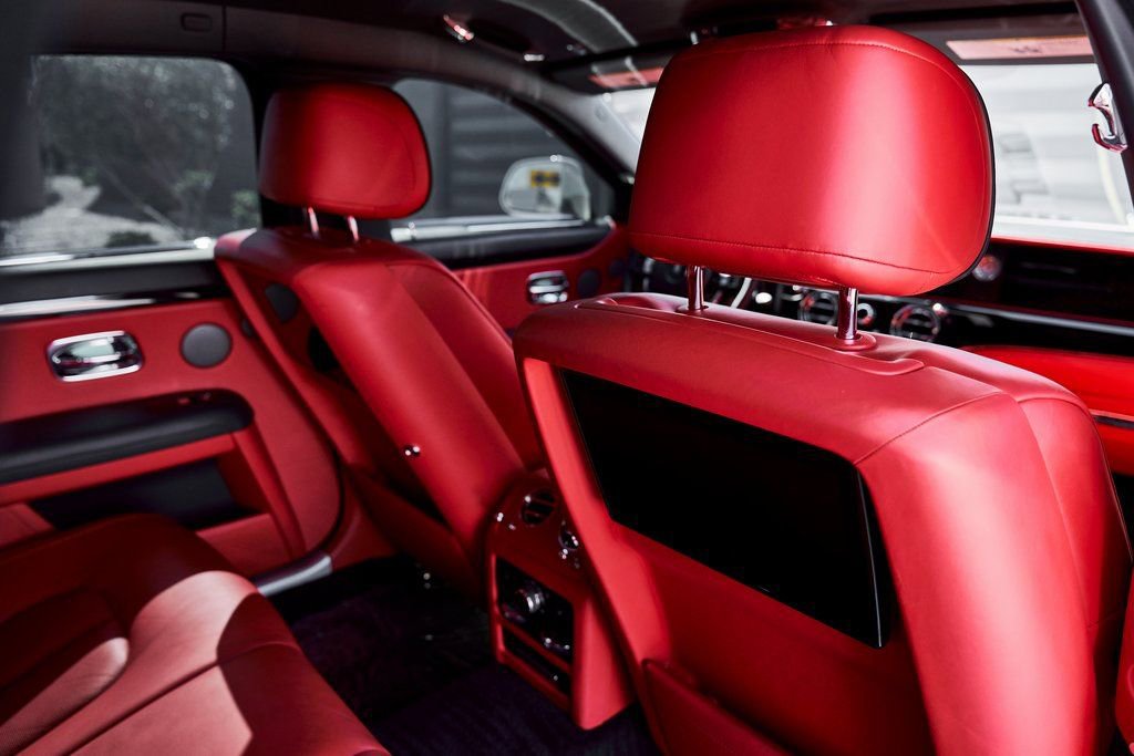 Used 2022 Rolls-Royce Ghost w/ Ghost Package image 47