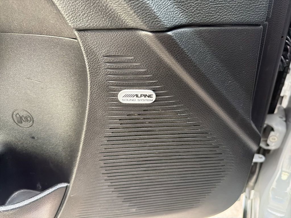 Used 2021 Dodge Challenger SXT w/ Blacktop Package image 7