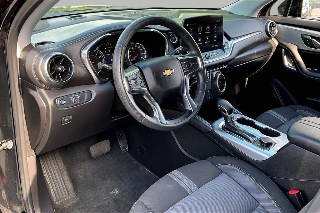 Used 2024 Chevrolet Blazer LT w/ Midnight/Sport Edition AWD/4WD image 15