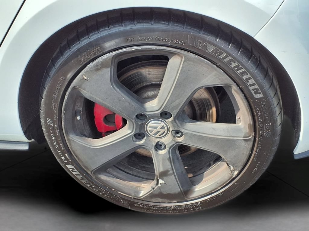 Used 2017 Volkswagen GTI Sport FWD image 8