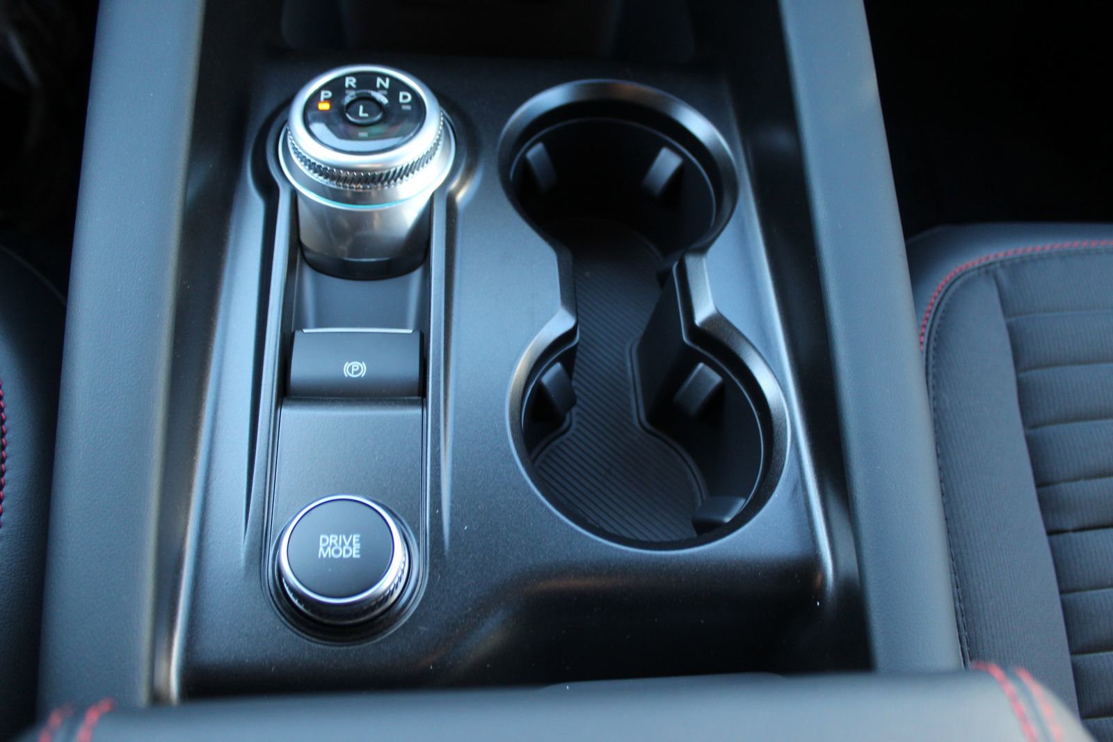 New 2026 Ford Explorer ST-Line w/ ST-Line Street Pack image 27