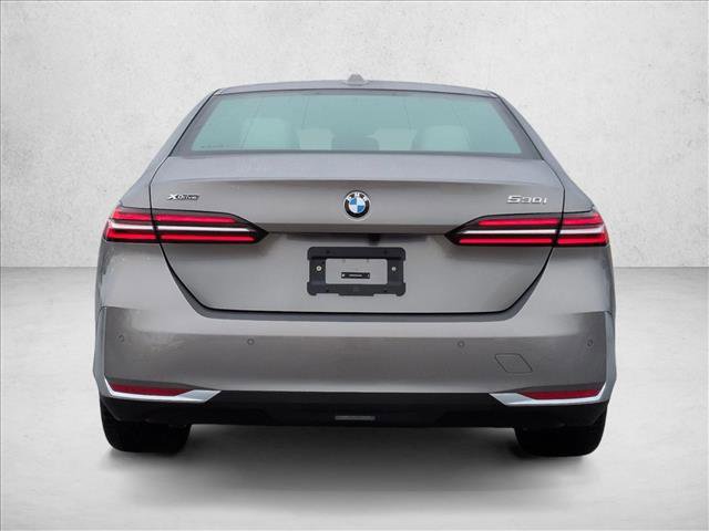 New 2026 BMW 530i xDrive w/ Premium Package image 8