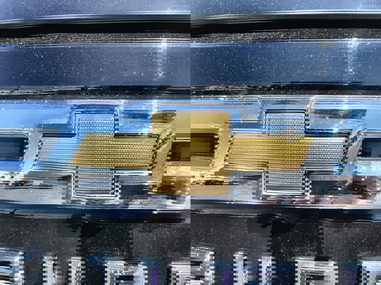 Used 2022 Chevrolet Suburban LT image 32