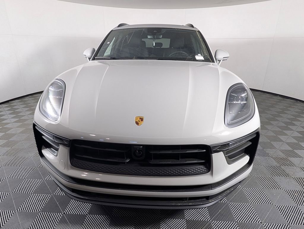 New 2026 Porsche Macan AWD/4WD image 10