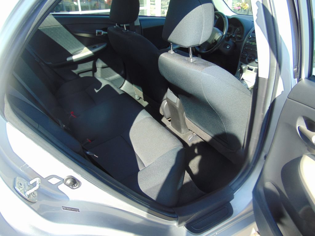 Used 2010 Toyota Corolla S FWD image 4