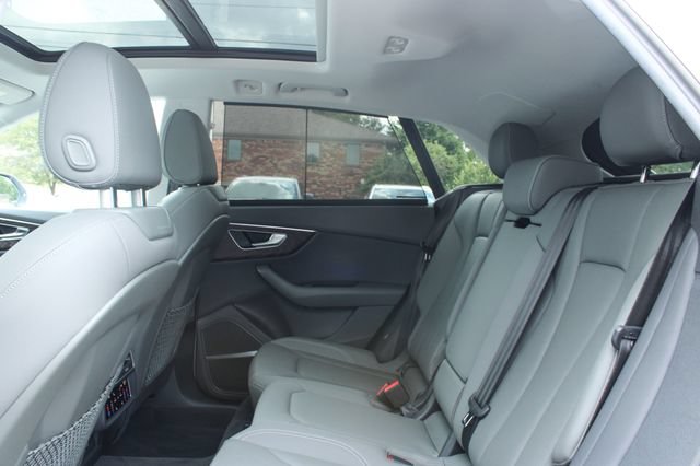 Used 2021 Audi Q8 Prestige AWD/4WD image 30