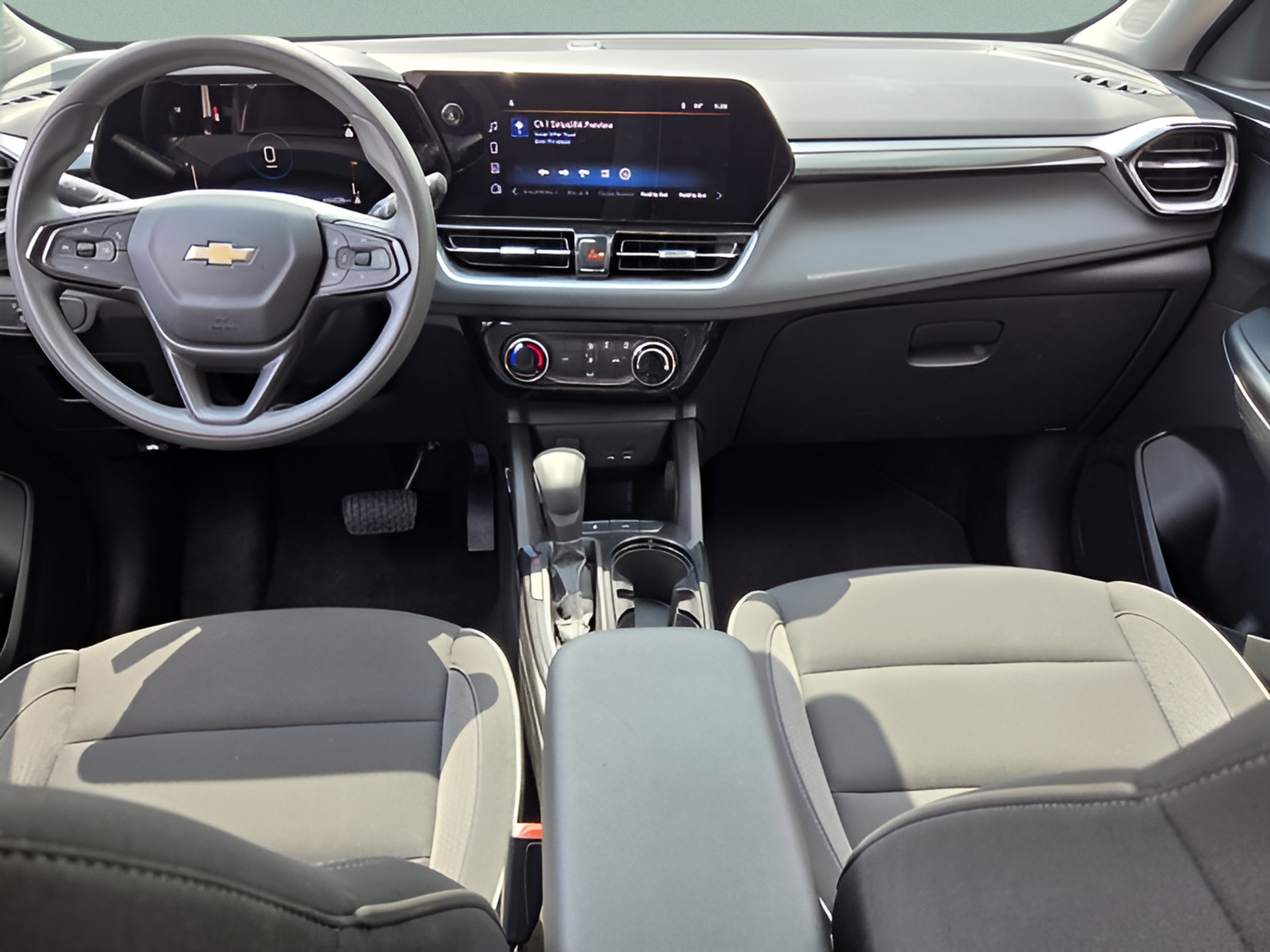 Used 2025 Chevrolet TrailBlazer LT FWD image 12