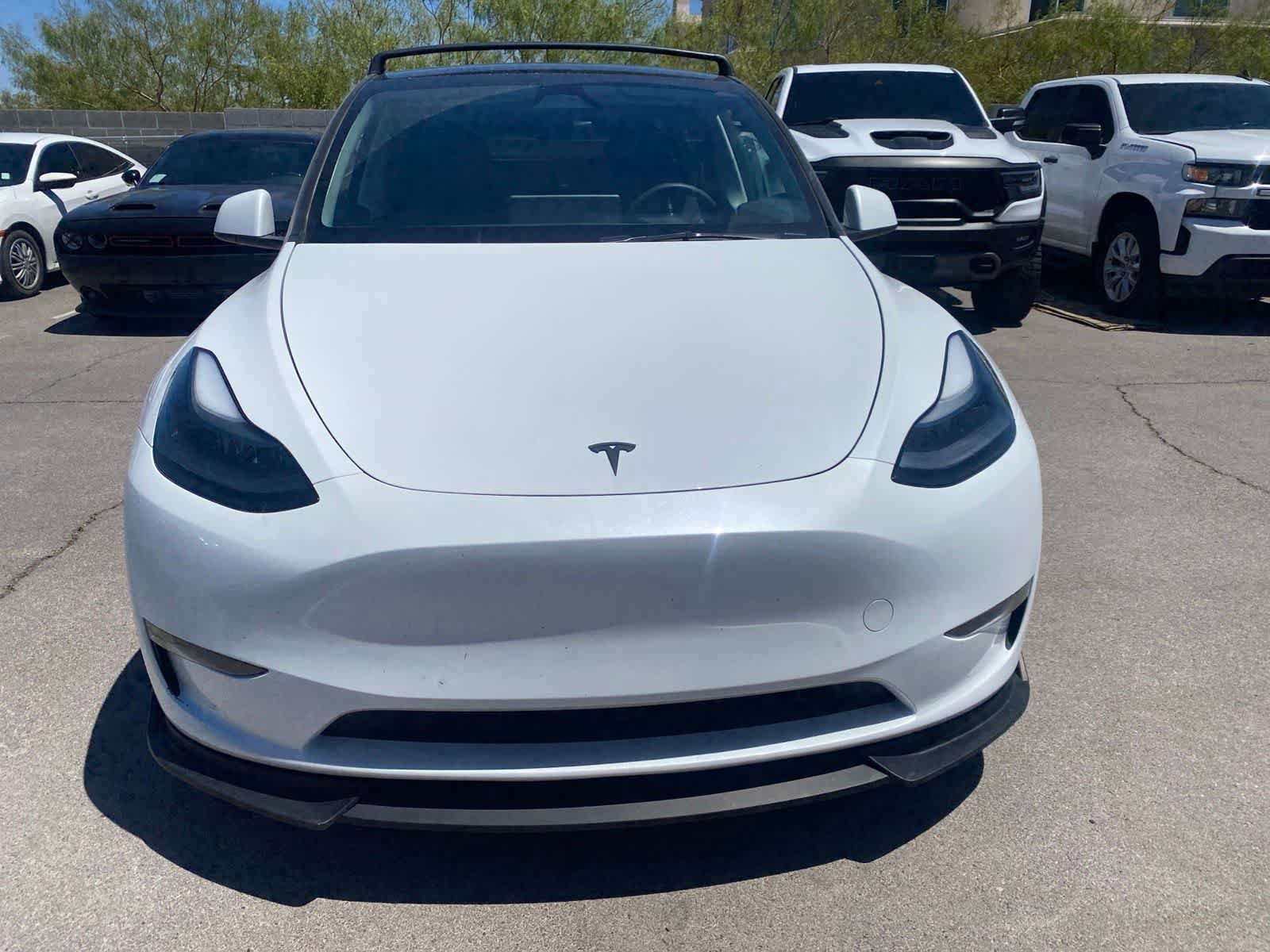 Used 2024 Tesla Model Y 2WD image 2