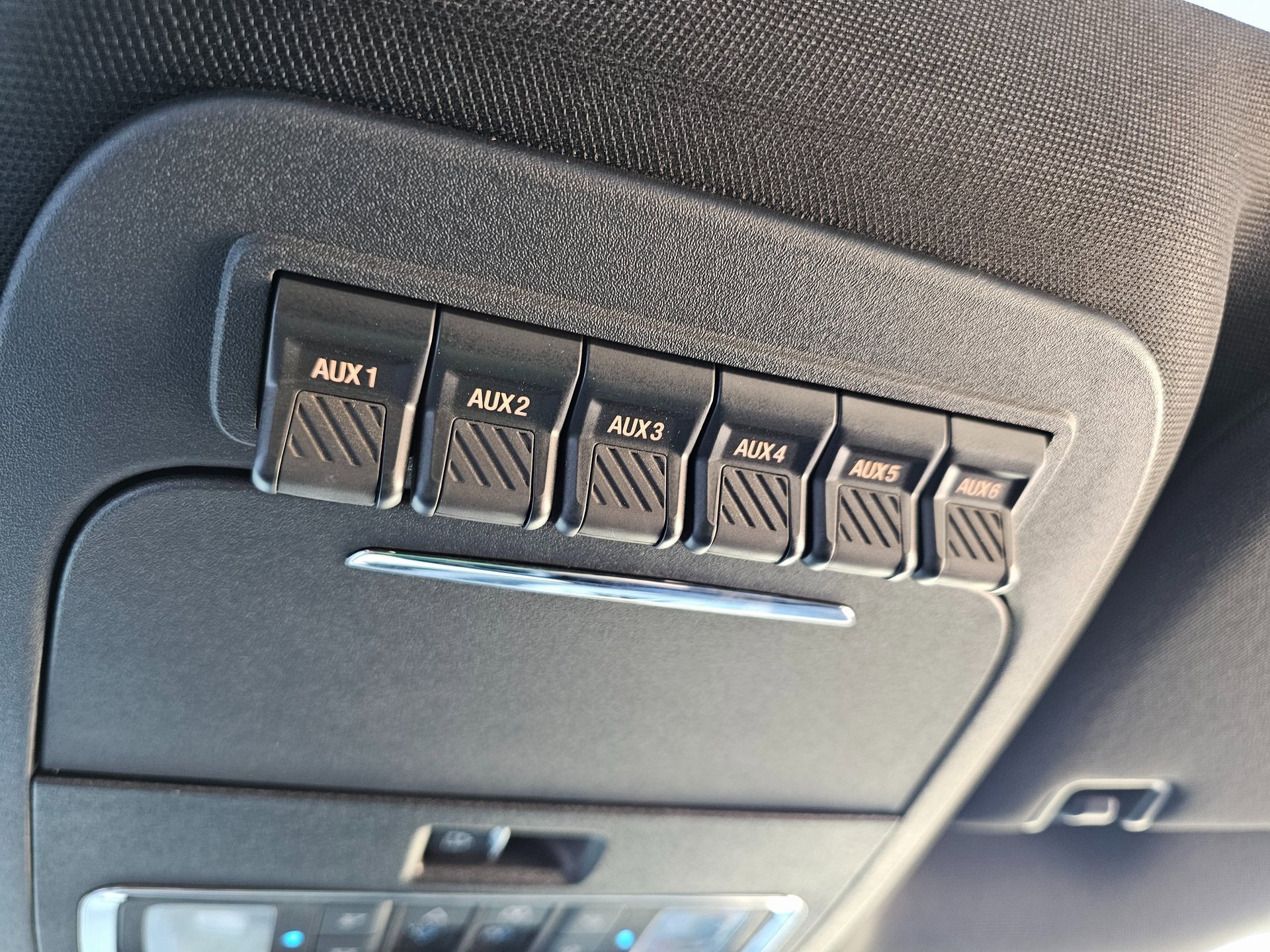 Used 2025 Ford F250 Platinum w/ FX4 Off-Road Package image 69