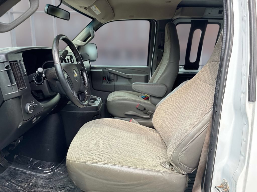 Used 2020 Chevrolet Express 2500 Extended w/ Communications Package RWD image 19