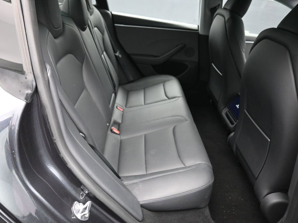 Used 2025 Tesla Model 3 Long Range image 26