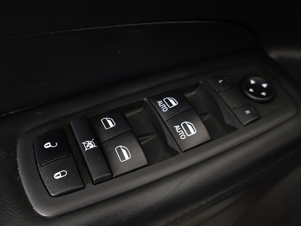 Used 2021 Jeep Grand Cherokee Limited image 39