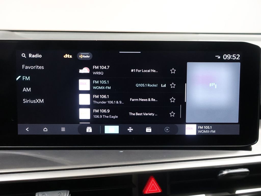 Used 2024 Kia Sorento S image 27