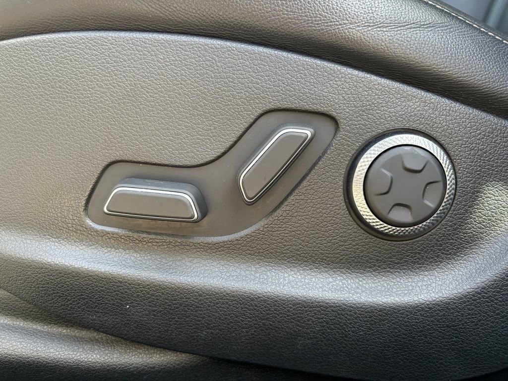 Used 2023 Genesis G80 2.5T image 14