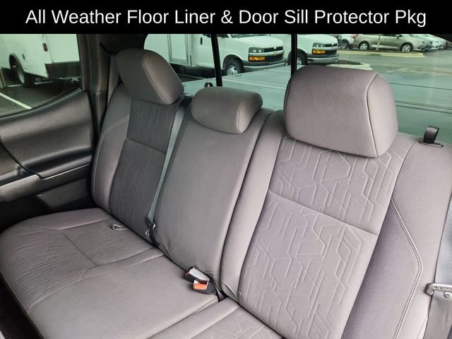 Used 2018 Toyota Tacoma TRD Sport w/ Technology Package AWD/4WD image 28