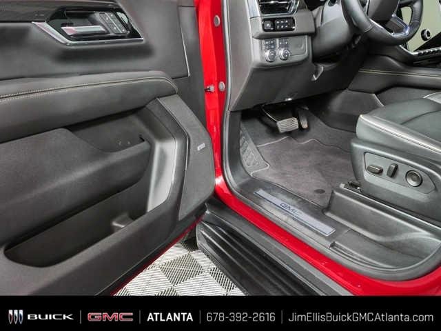 Certified 2025 GMC Yukon Elevation AWD/4WD image 9