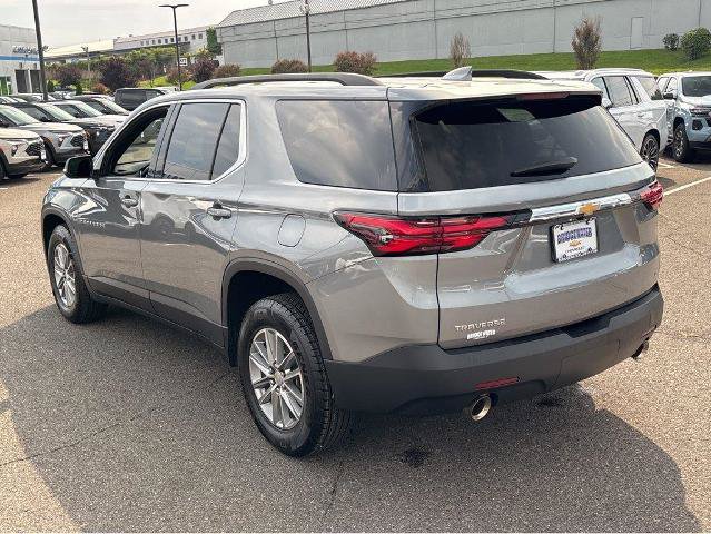 Used 2023 Chevrolet Traverse LT FWD image 14