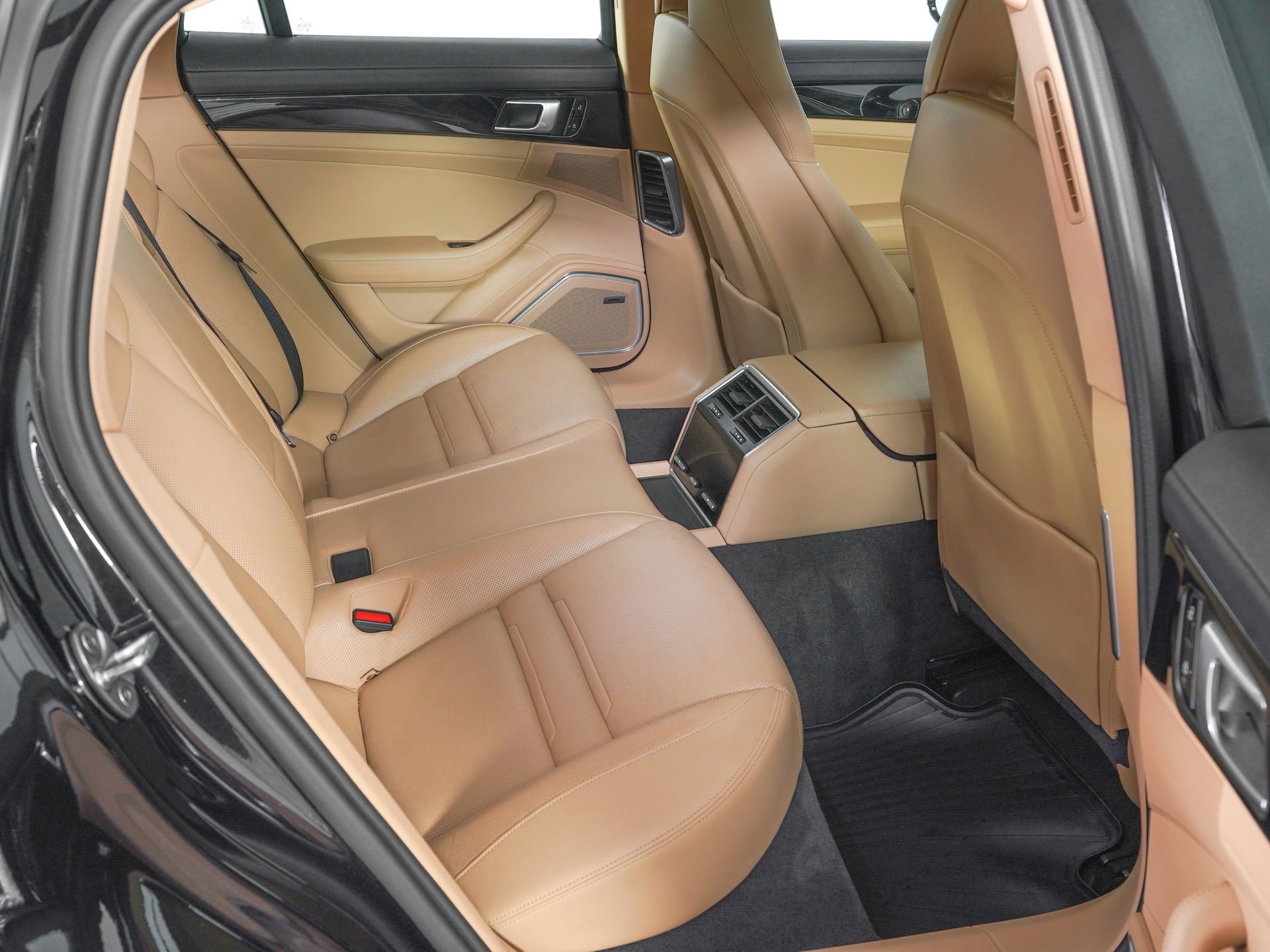 Used 2021 Porsche Panamera image 10