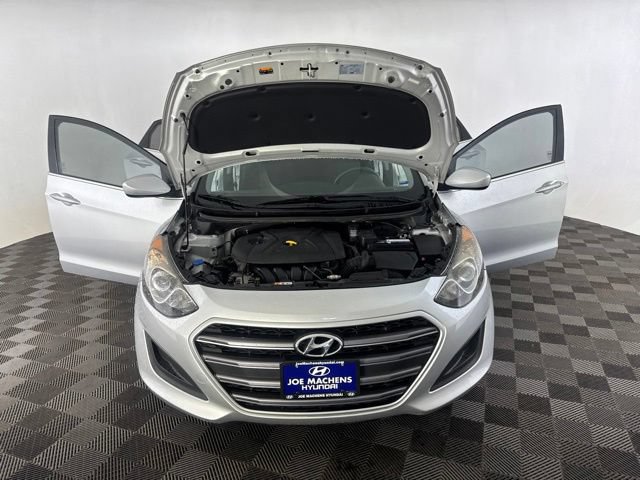 Used 2016 Hyundai Elantra GT FWD image 12