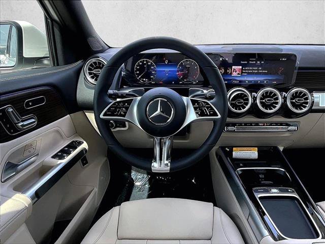 New 2026 Mercedes-Benz GLB 250 image 18
